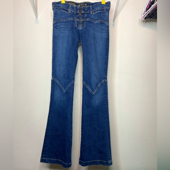 BRITNEY SPEARS SERFONTAINE JEANS - Picture 2 of 13